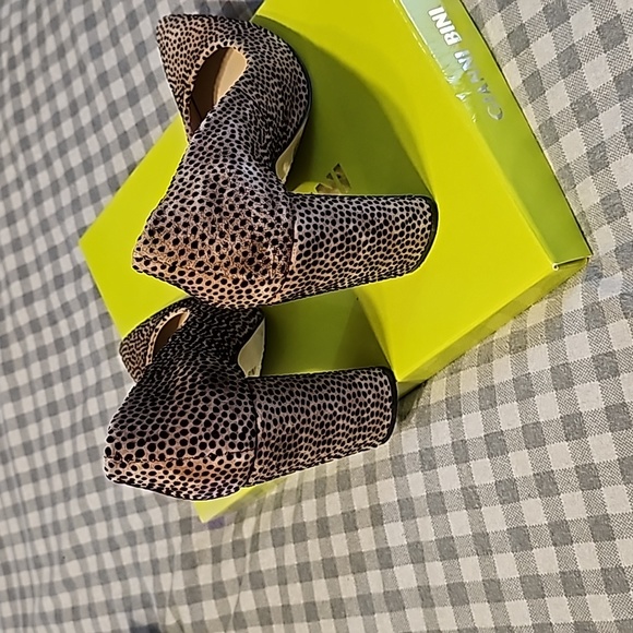 Gianna Bini size 7 heels - Picture 2 of 5